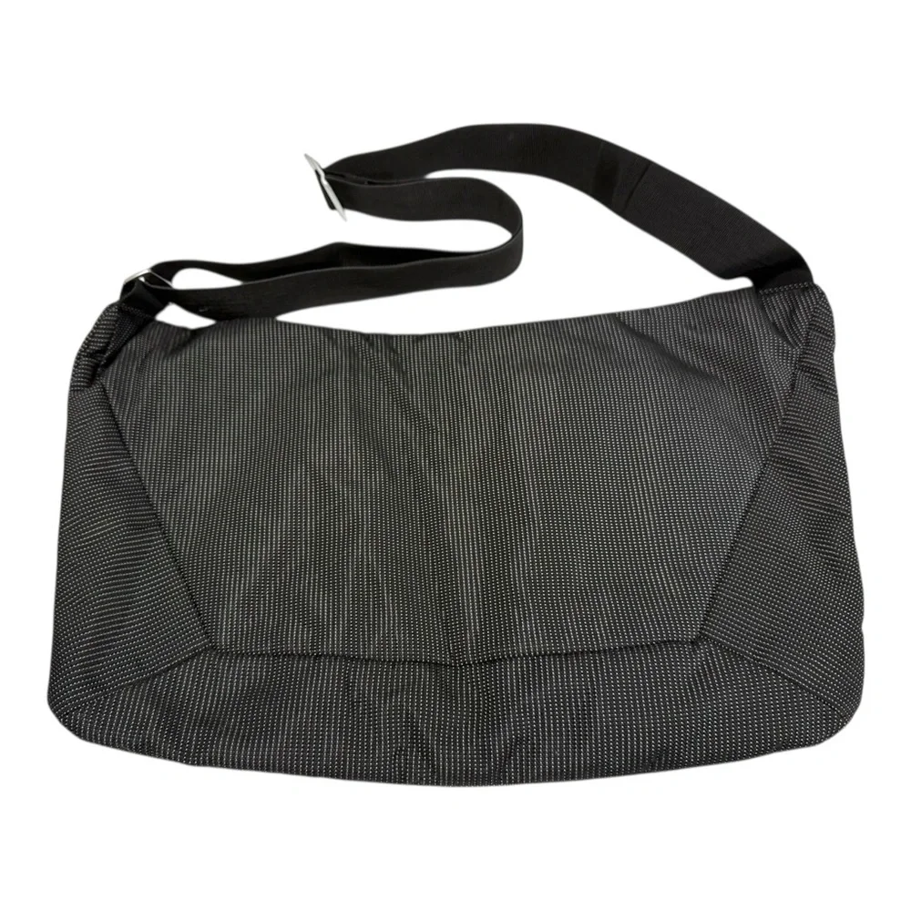 Thule Black‎ and Gray Men's Messenger Bag